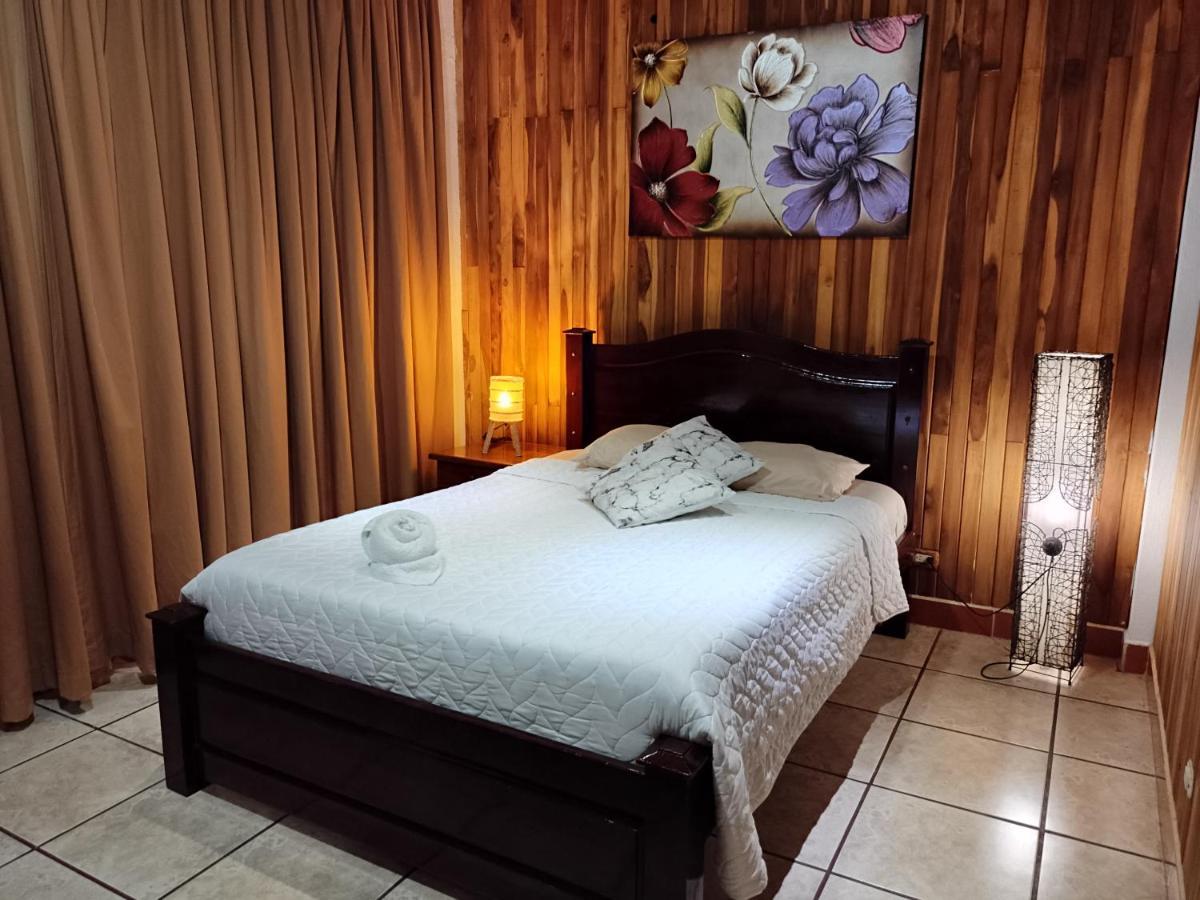 Natural Pacific Suites Manuel Antonio Bagian luar foto